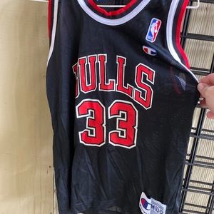 Scottie Pippen Chicago Bulls black jersey child size M